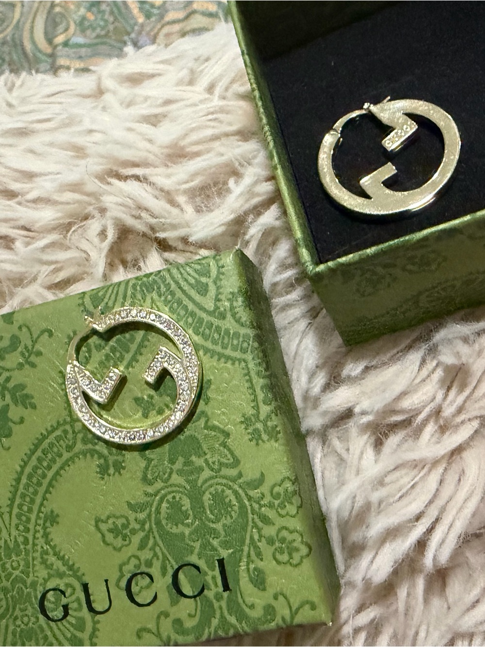 Women hoop earrings with box